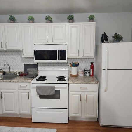 Entire 2-Bed Private Apt - Ewr/Nyc/Outlet Mall Newark Quarto foto
